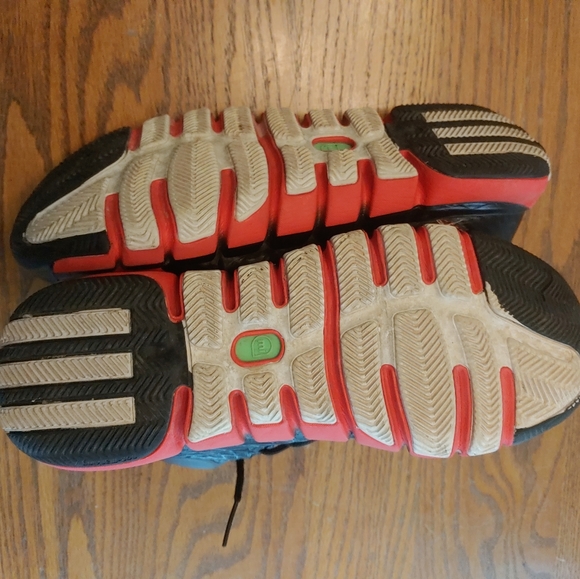 Adidas D basketball shoes - Picture 6 of 12